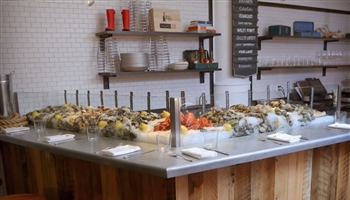 CULL + PISTOL OYSTER BAR | Chelsea Market, New York City